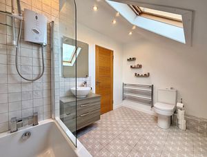 Photo 19- click for photo gallery